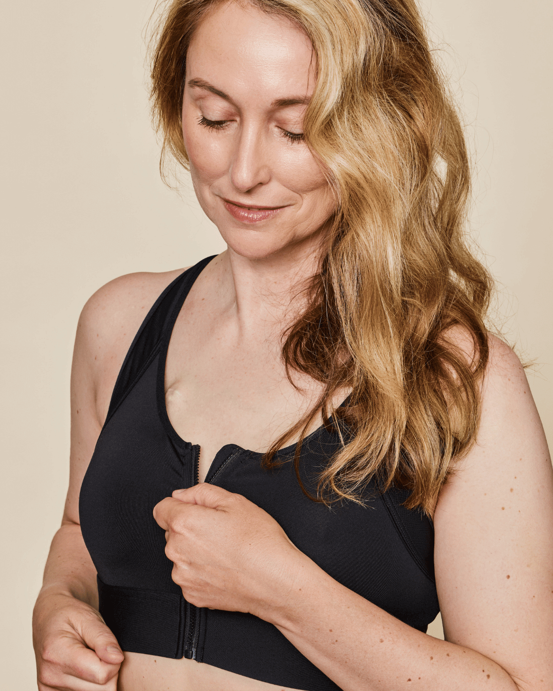 Hero Front-Closure Sports Bra – Black